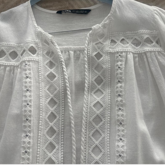 Zara Elegant White Lace Blouse - Picture 3 of 6